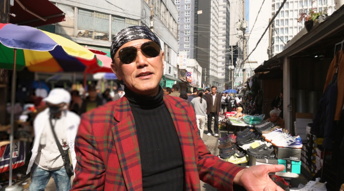 다큐멘터리 3일 동묘시장 편, 양희은 내레이션과 함께 돌아온 12년 만의 기록