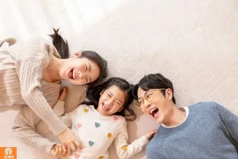 가정의 수호자들: 부모와 자녀를 위한 성인들_3