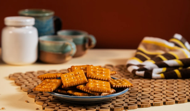 과자 대부분 정제 탄수화물과 설탕으로 구성