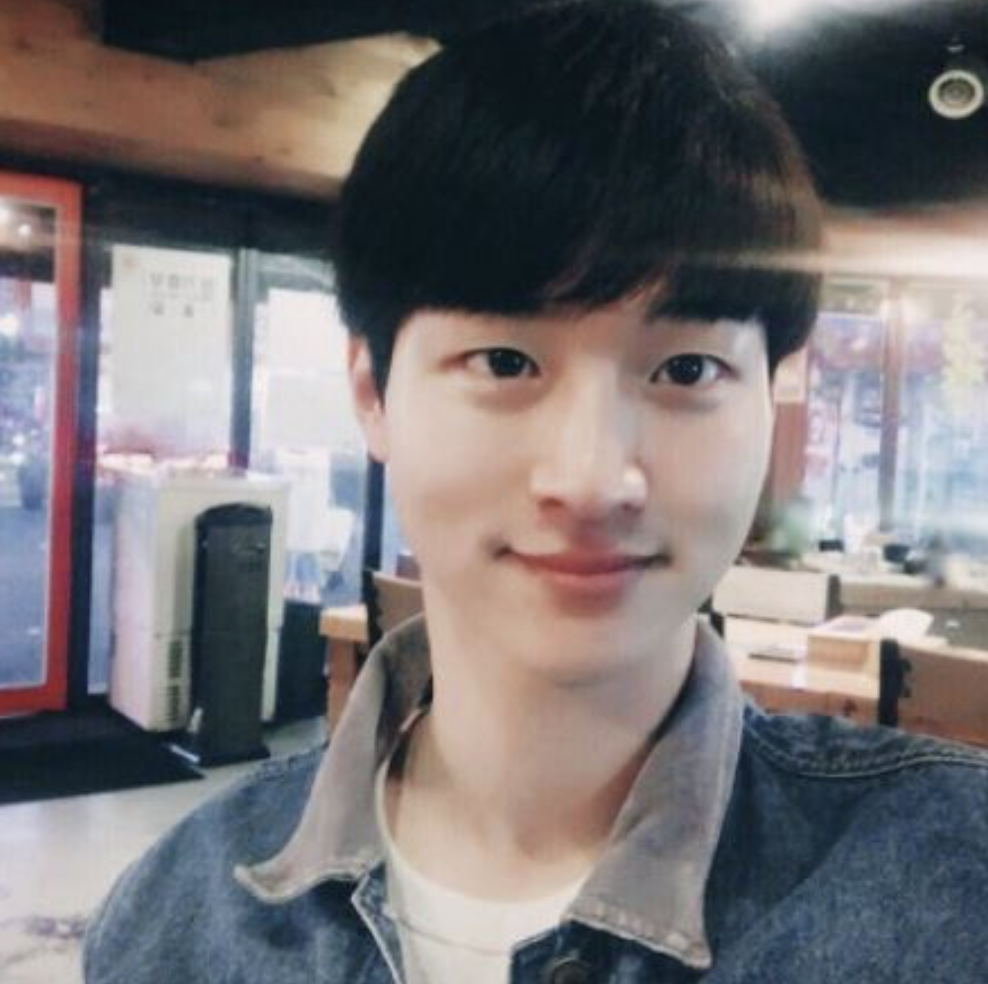 장동윤 대학생 시절