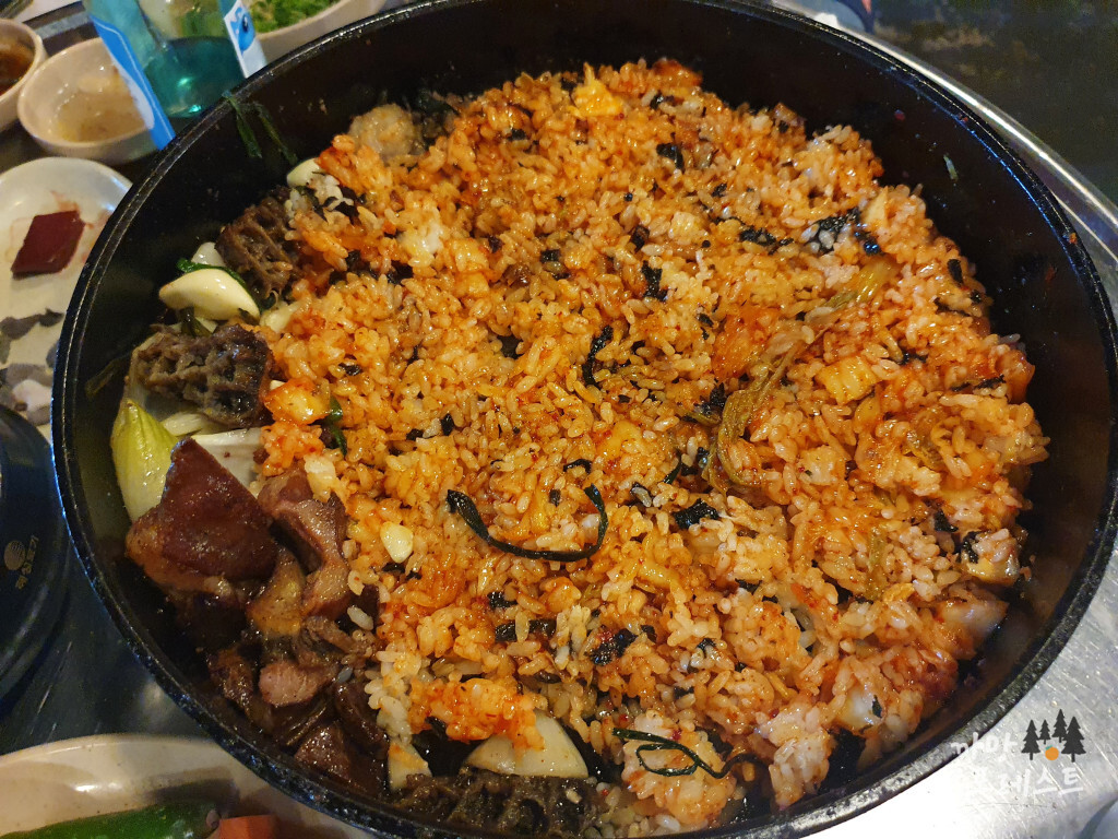 신촌황소곱창 볶음밥