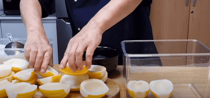 참외장아찌 요리법 2