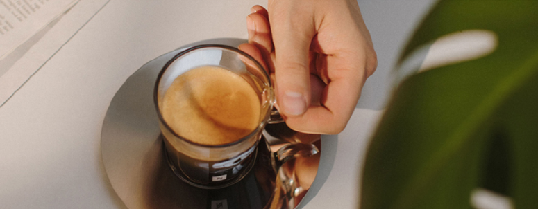 네스프레소 에센자 미니