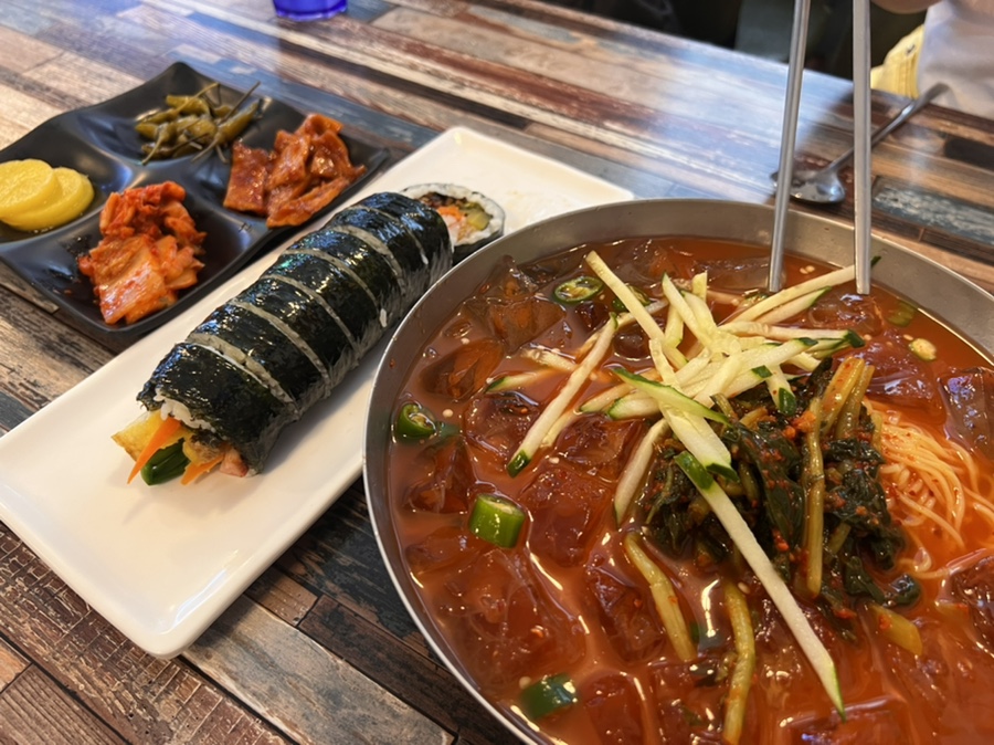 참맛나김밥 멸추김밥 열무국수 한상