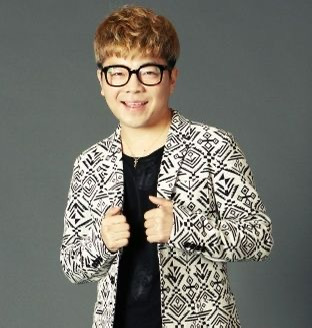 최욱 가수 데뷔