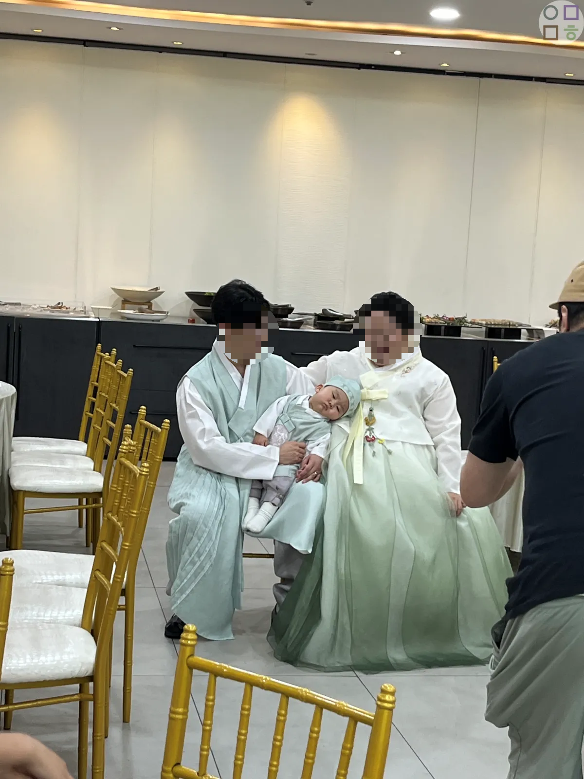 지쳐-쓰러진-아기-방전-행사-직전