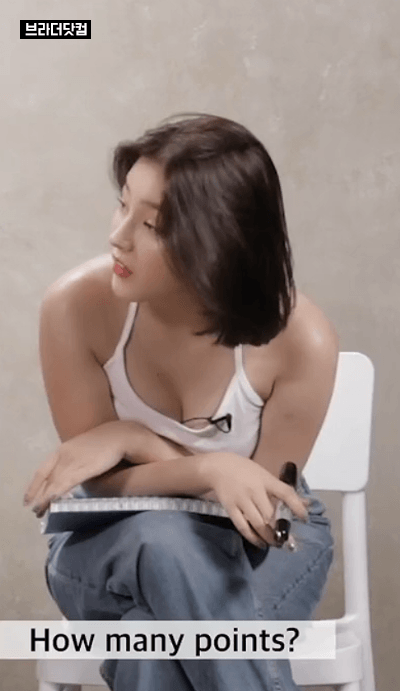 모모랜드-낸시-아이돌-몸매-가슴-가슴골-슴골-섹시-허리-골반-엉덩이-엉밑-엉밑살-허벅지-momoland-nancy-idol-kpop-boobs-cleavage-sexy-butt-thighs