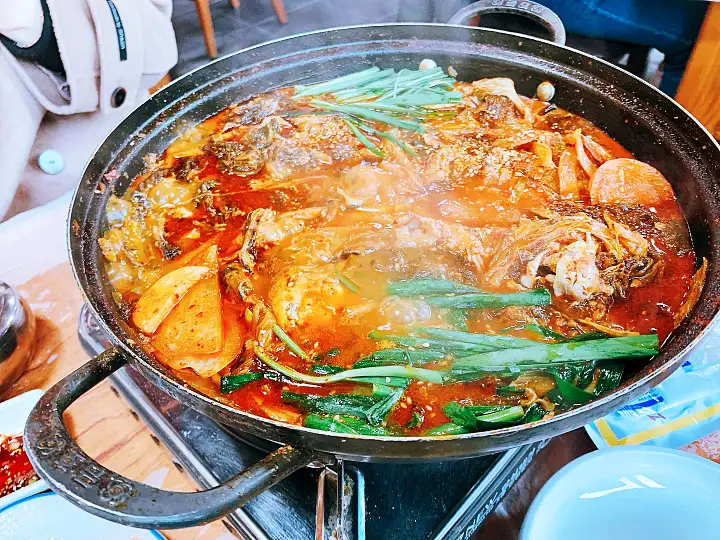이만기 동네한바퀴 시즌2 메기찜 50여 년 전통의 삼대 메기 빠가사리 매운탕 찜 전남 장성 장성호 맛집 소개