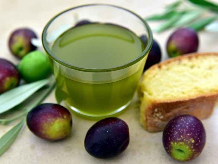 올리브오일 효능｜종류｜제철｜올리브오일 보관법｜가공방법｜먹는방법