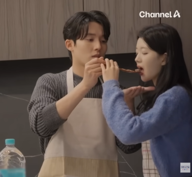 지민에게 불고기요리해주는 제연