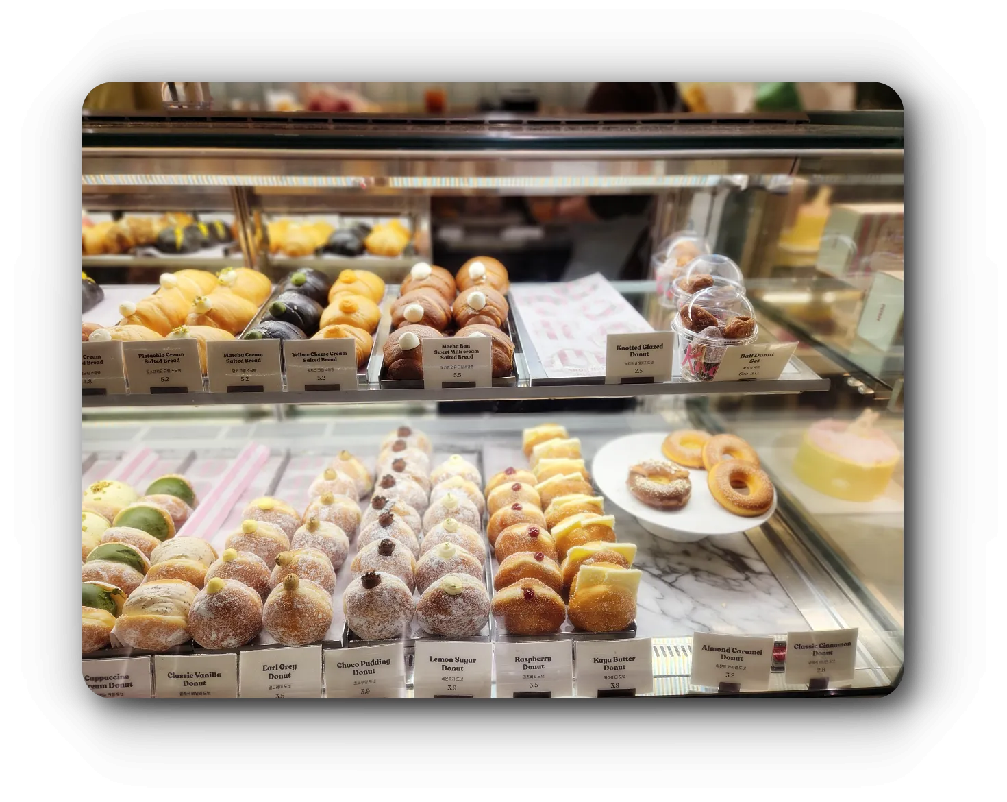 노티드-강남-카카오-카라멜-시나몬-도넛-등