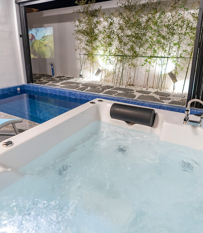 더 설렘 풀빌라