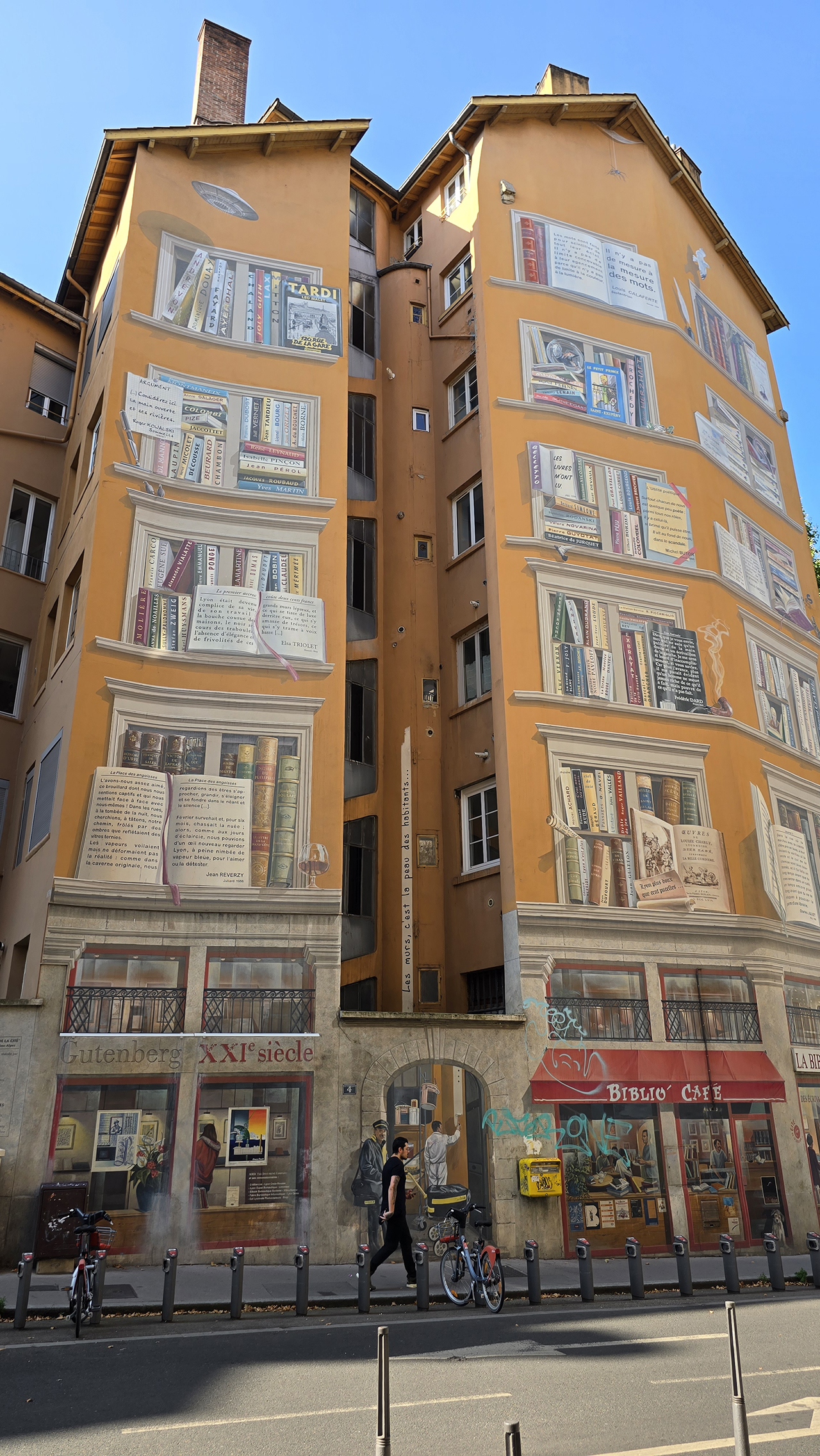 리옹 도시의 도서관 벽화 (Fresco &quot;The library of the city&quot;)