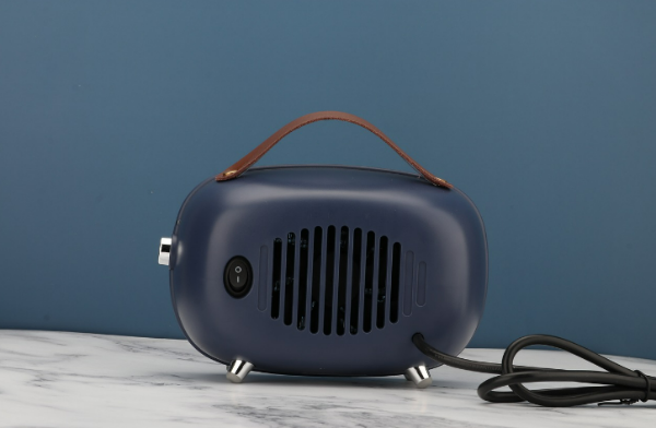 가정용 소형 히터의 모습 