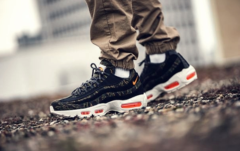 나이키 운동화 에어맥스95 네온 재발매 리셀가 추천 사이즈팁 빈지노 지디10