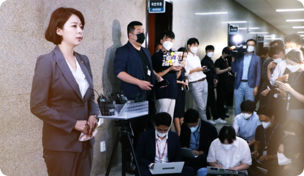 배현진-최고위원-사퇴-발표