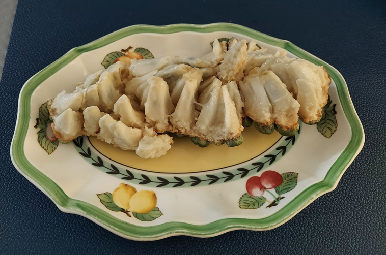 잘라 낸 커스터드애플