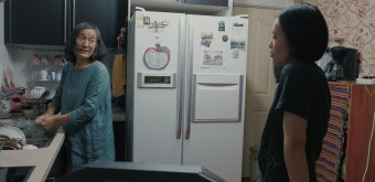 모녀가 섭식장애로 싸우는 장면