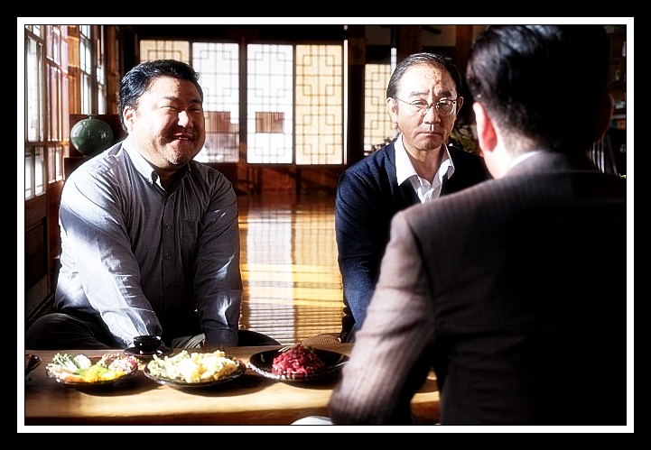 학무보들-대화-장면