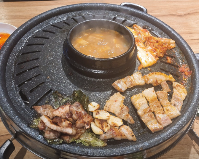 흥부이가 정육식당