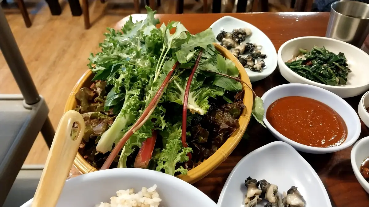 가평맛집-우렁쌈밥집-신선한채소쌈