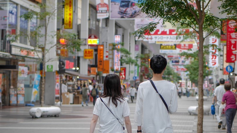 일본 길거리 풍경를 보여주는 사진