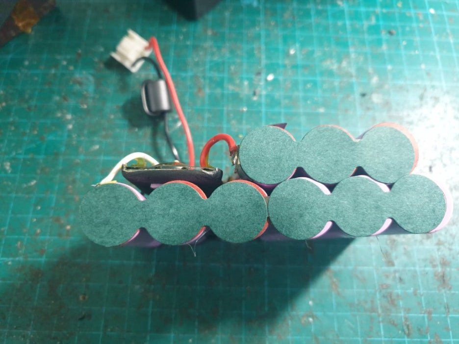 LBT-20 배터리 교체후 수축필름 작업