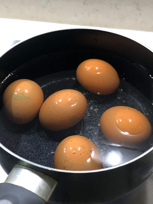 삶은 계란 껍질 잘벗기는법