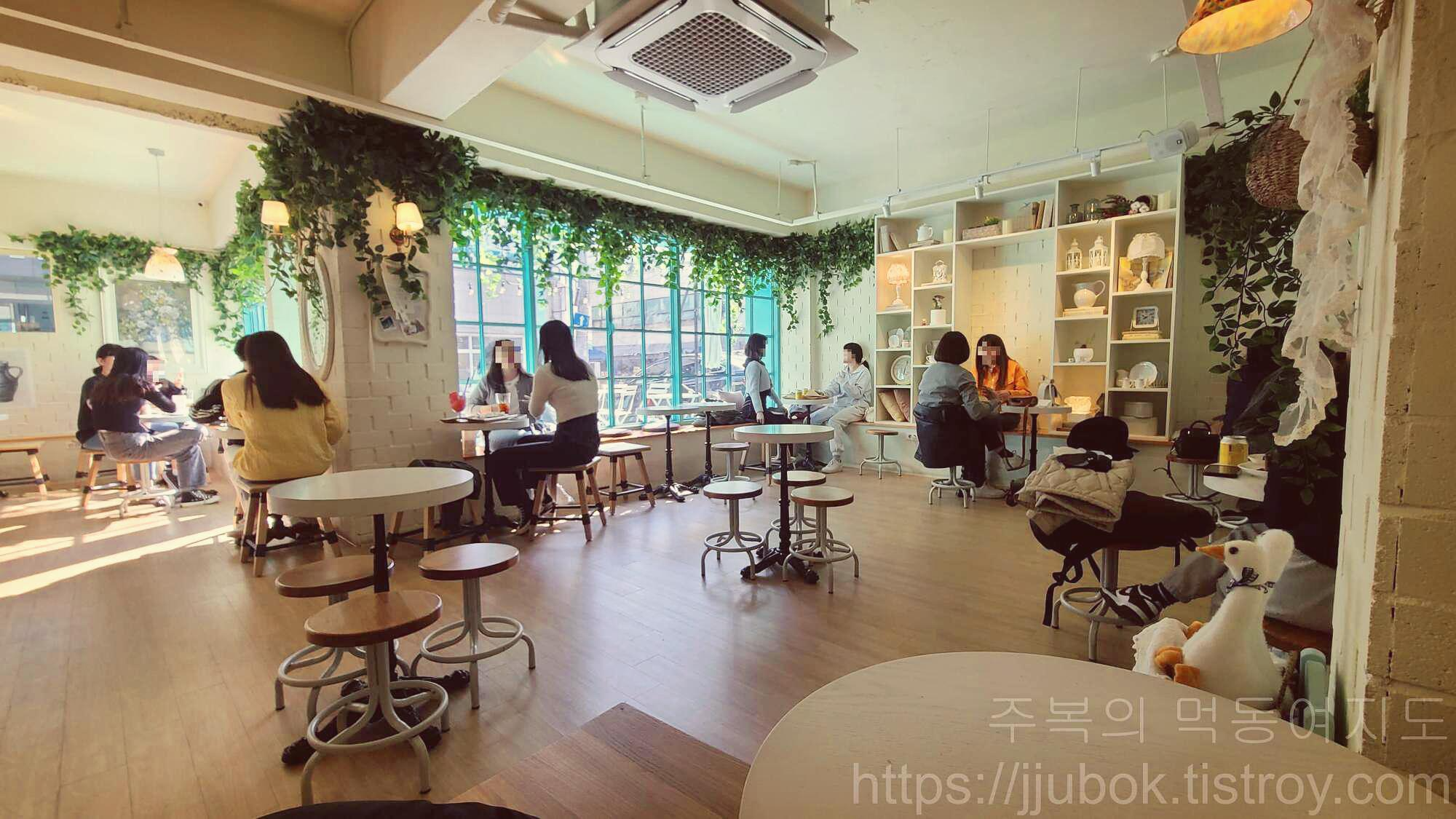 79파운야드(FOUNYARD)-구월로데오점-인테리어-분위기-3