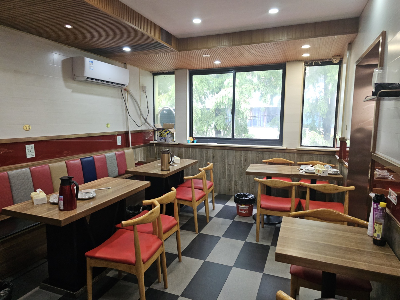 魔锅坊(MOGUOFANF) 麻辣香锅/모궈팡 마라샹궈