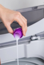 흰 옷 누런 때 지우기 섬유용 세제 사용