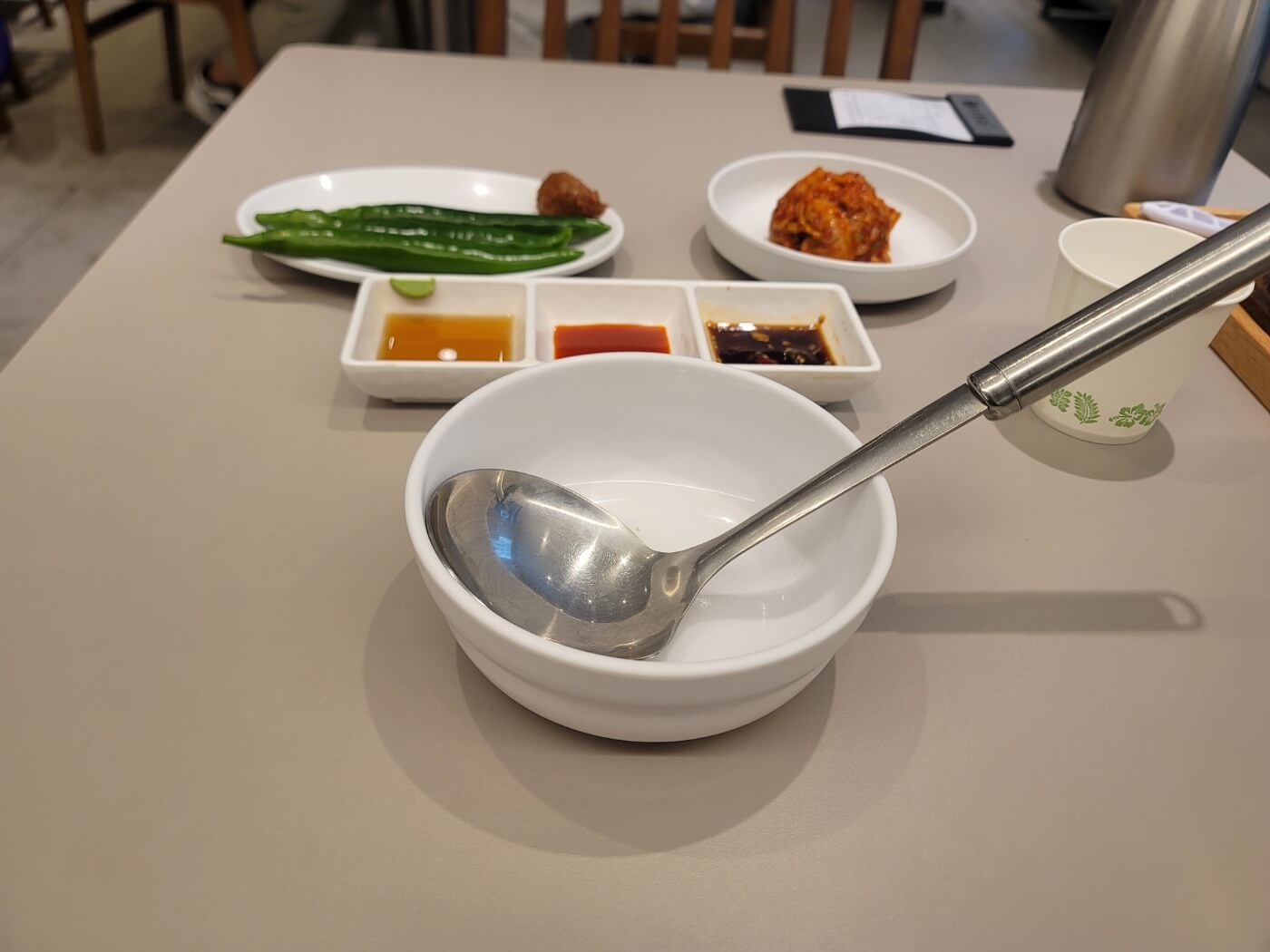 조조칼국수 상차림