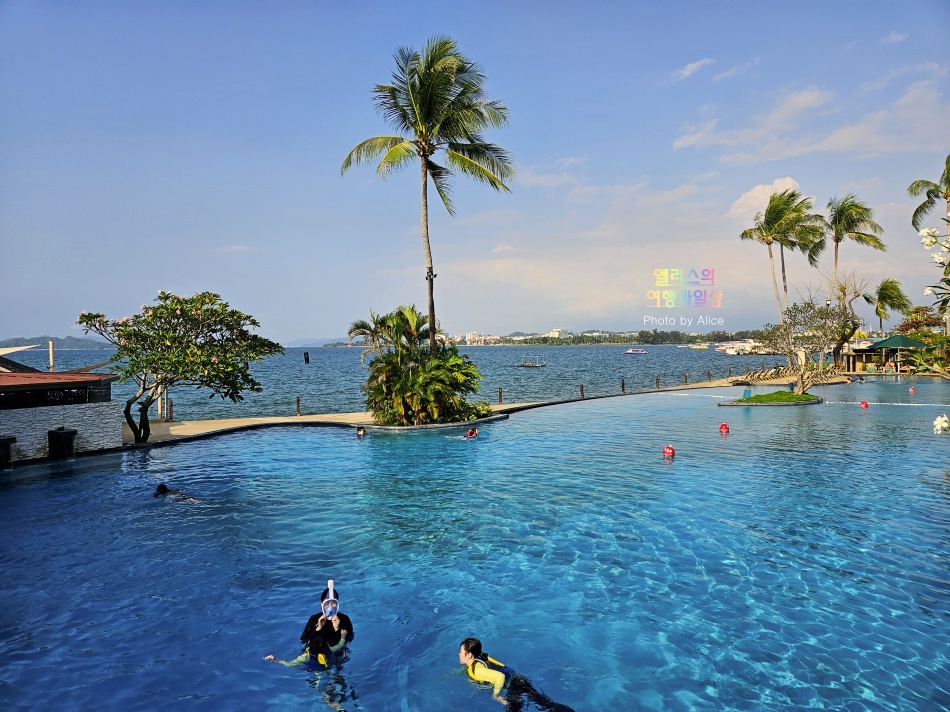 샹그릴라 탄중아루 코타키나발루 리조트 야외수영장 후기