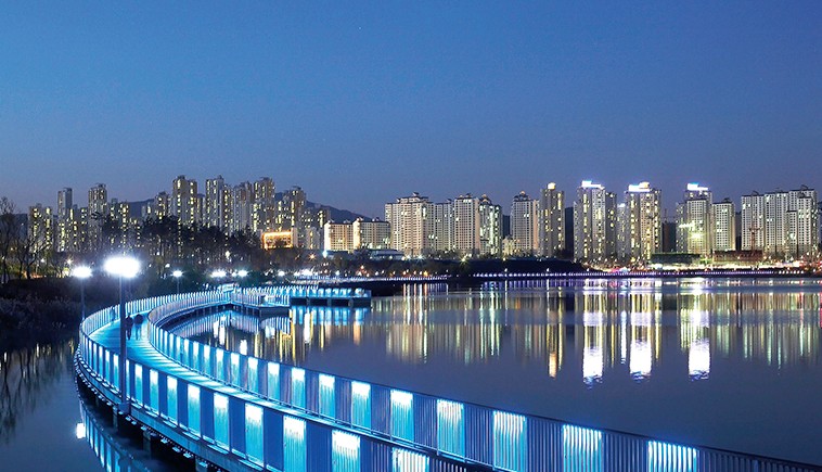 서울근교 갈만한곳 당일치기 여행 수원 - 수원 화성 동장대(연무대) 서장대, 화성행궁, 광교호수공원, 플라잉수원