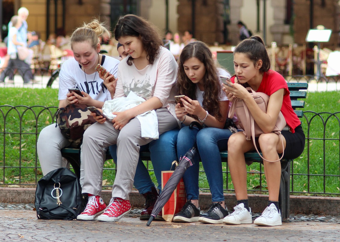 해외여행 필수 앱과 웹사이트
