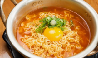 라면이 아닌데 라면처럼 먹는 음식 만들기