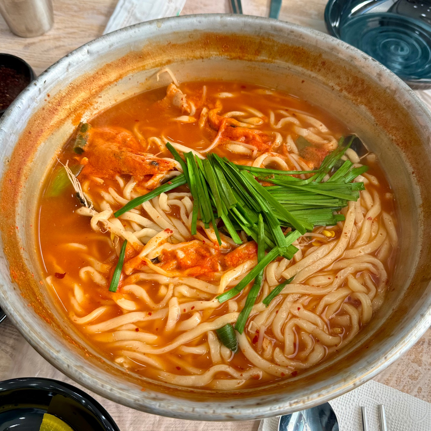 윤금자모리칼국수