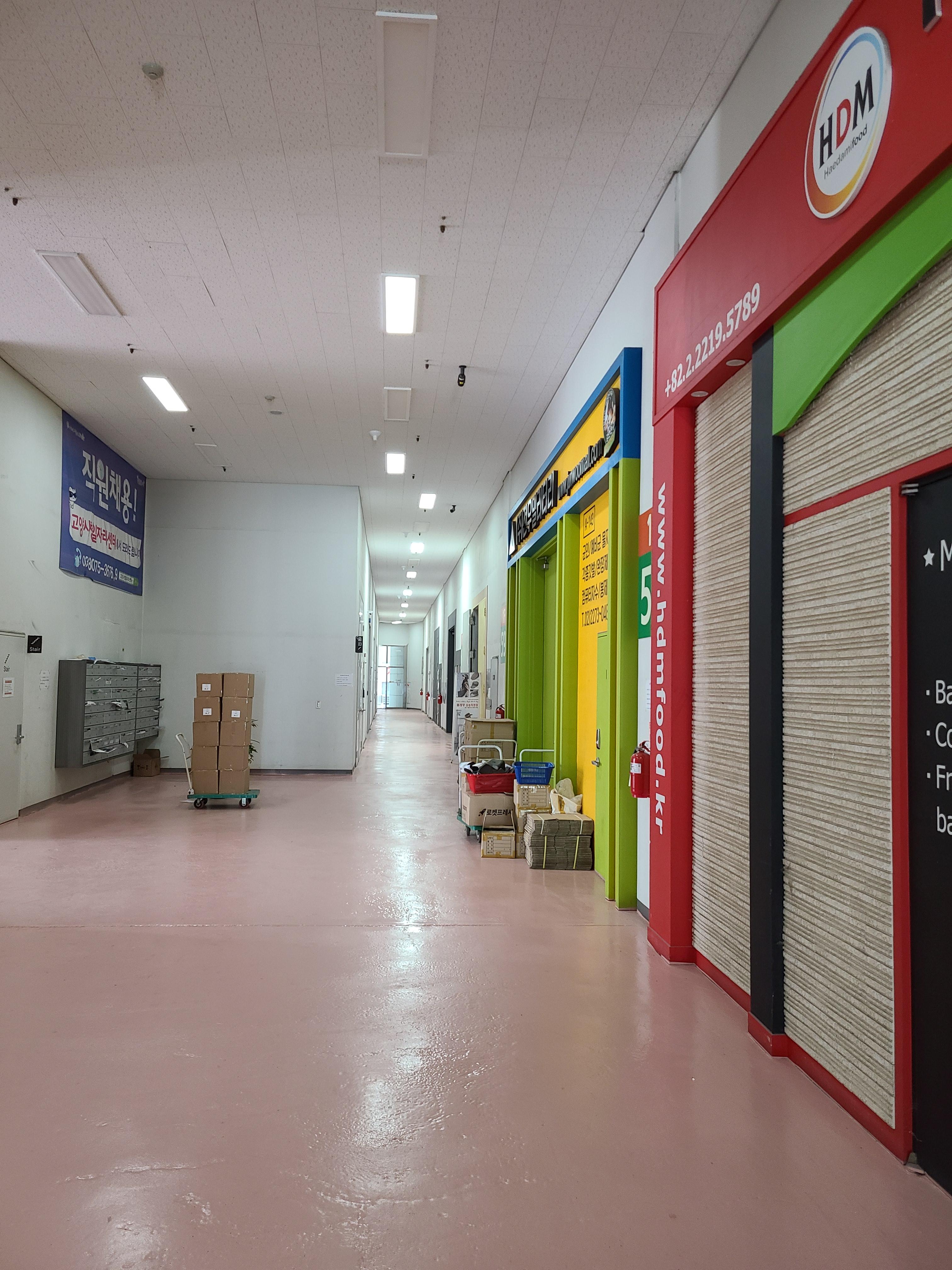 삼송 테크노밸리 1층 내부2