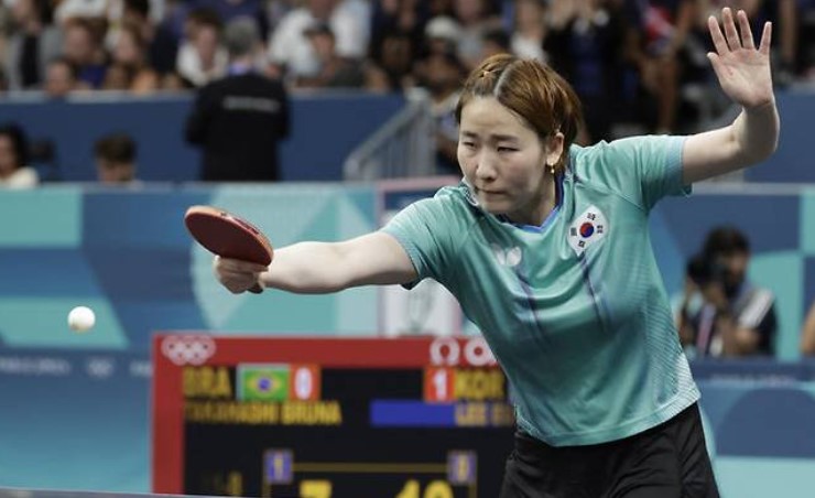 리시브 하는 이은혜