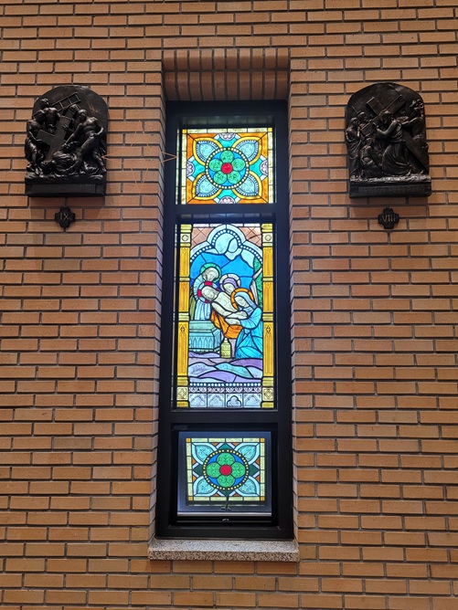 월계동성당 십자가의 길, 스테인드글라스 사진입니다.