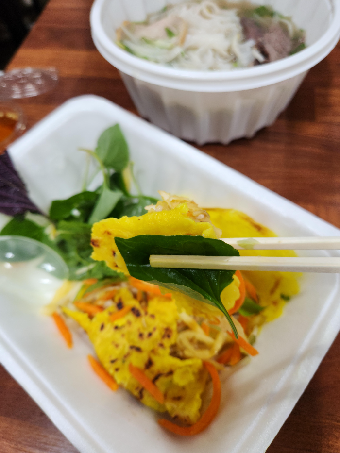 I ate Vietnamese crepes