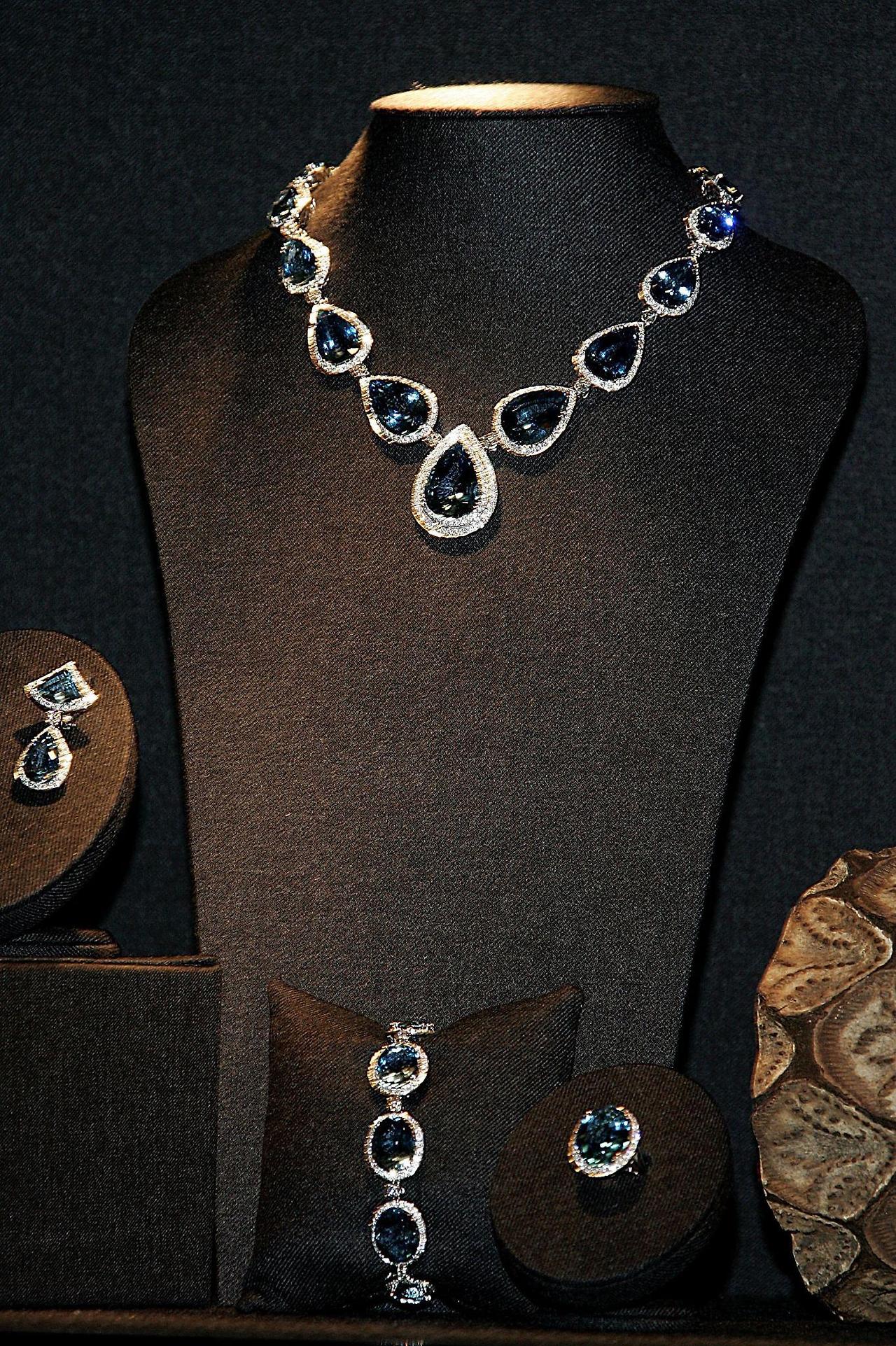 Harry Winston 사파이어 다이아몬드 하이주얼리