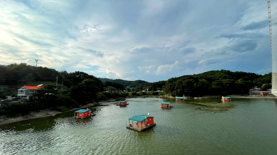 예당호 출렁다리