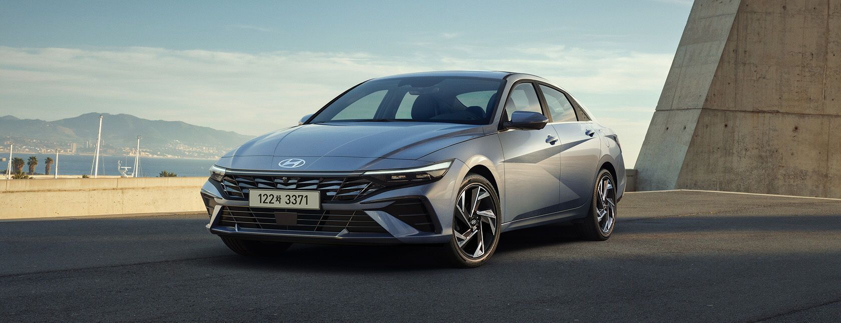 아반떼(출처 : 현대자동차 공식홈페이지)