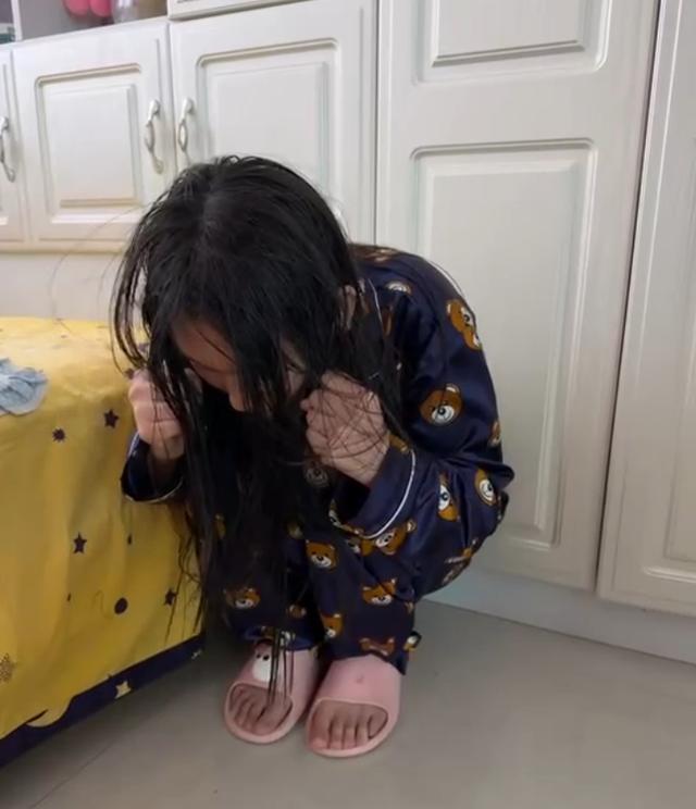 “딸이 정신분열증에 걸렸지만 가해자는 징계도 없이 풀려났습니다” — 학교폭력 은폐 논란, 내몽골 여학생 사건 전말