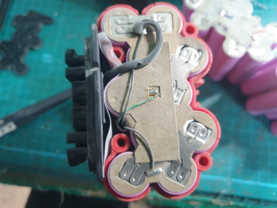 보쉬 36v 배터리 내부 데이터선