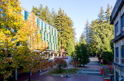 UC Santa Cruz 의 엔지니어링 빌딩