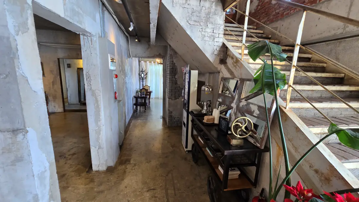 2층 인테리어: 각종 룸