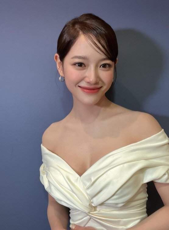 김세정 