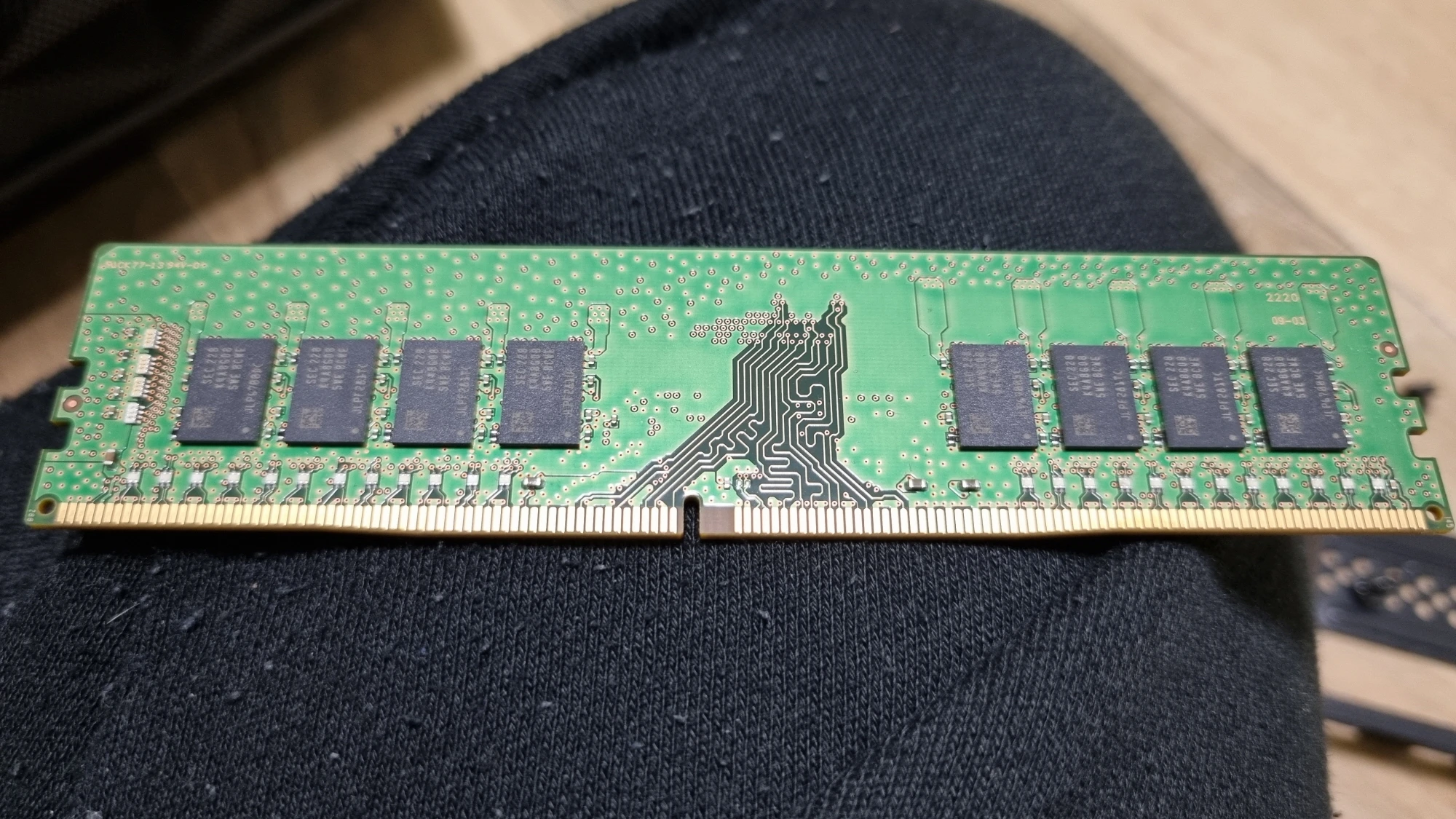 DDR4 램